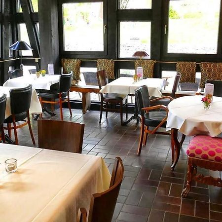 Meyers Hotel Hittfeld Зеветаль Экстерьер фото