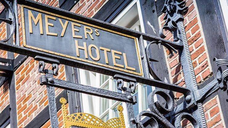 Meyers Hotel Hittfeld Зеветаль Экстерьер фото